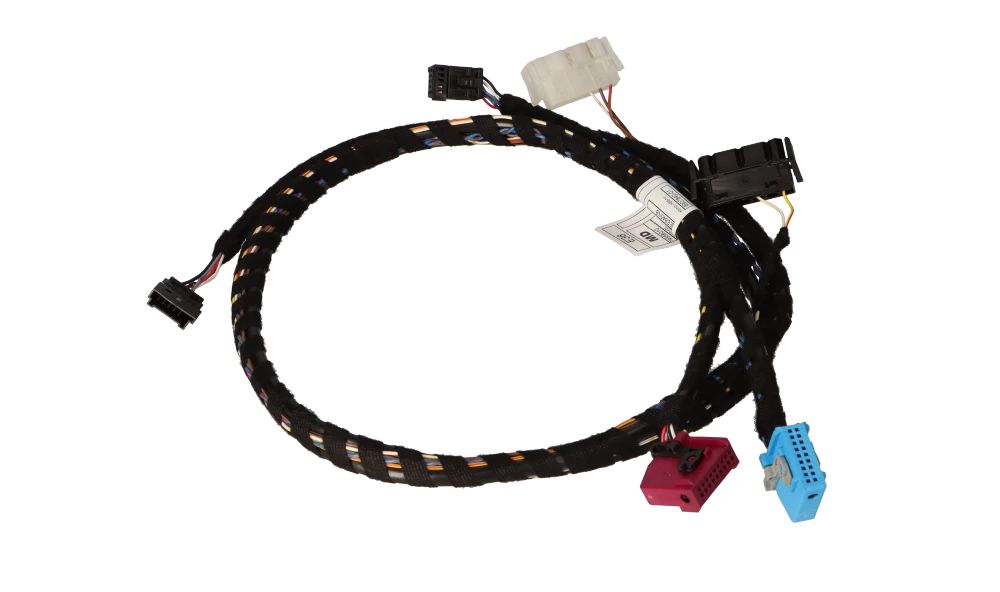Cable de conexión para navegador OEM 61126907840 para BMW E38. Compatible con sistemas MKIII/BITII. Original BMW.