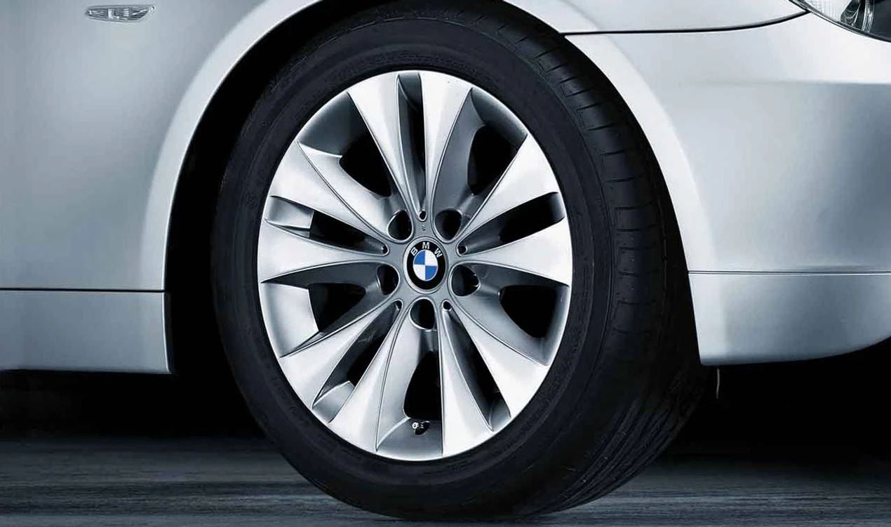 Llanta de aleación Doble Radio 116 OEM 36116758775 para BMW E60 y E61. Original BMW.