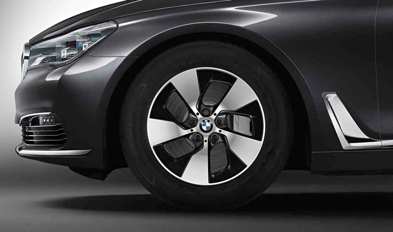 Llanta original BMW estilo turbina 645 17” orbit grey OEM 36116868047 para BMW G30, G31, G32, G11, G12. Compatible delantera y trasera. Recambio original BMW.
