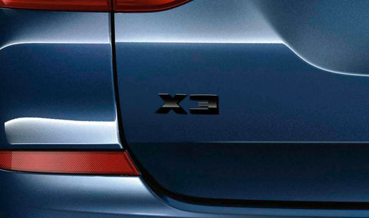 Emblem "X3" OEM 51142472831 para BMW G01, G08, G45. BMW original.