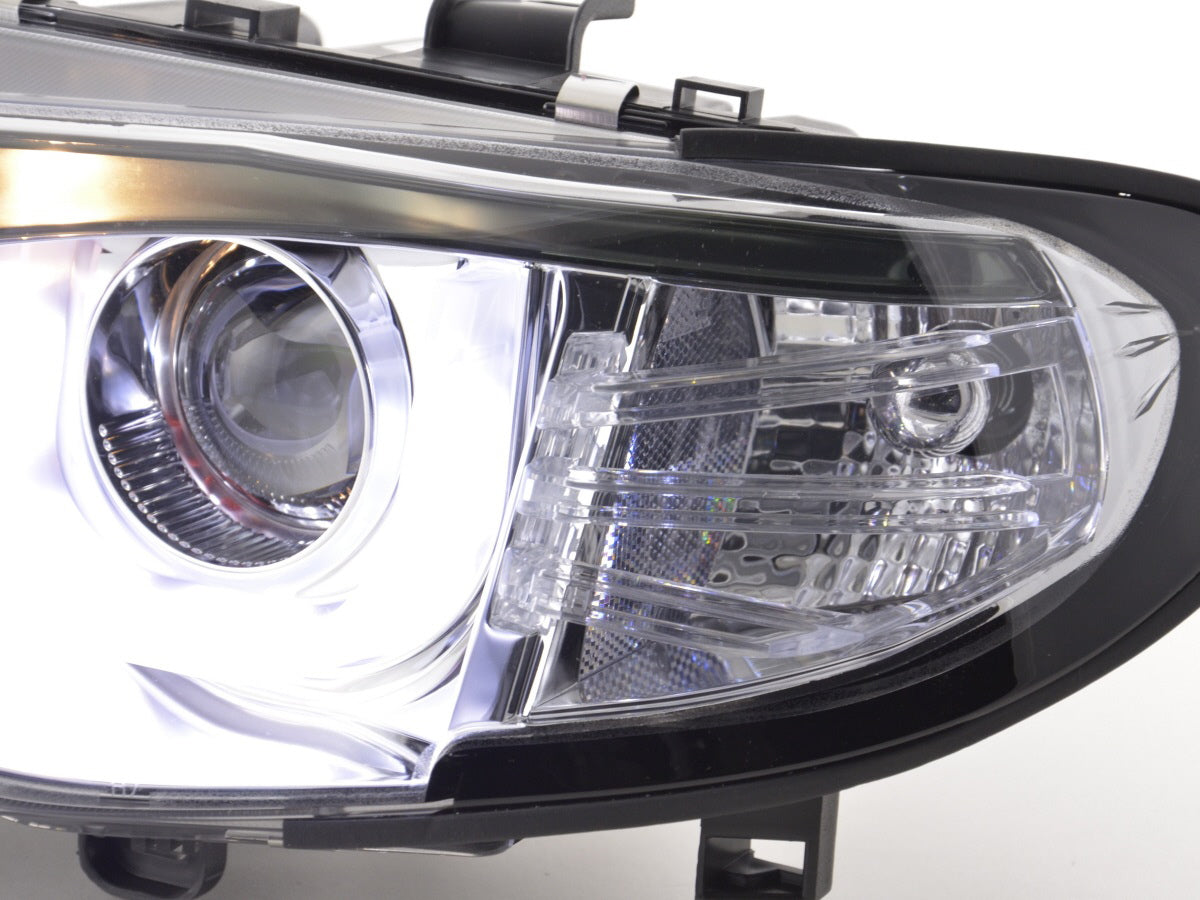 Faros delanteros Angel Eyes para BMW Serie 3 E46 Berlina/Touring 02-05 cromados para volante a la derecha