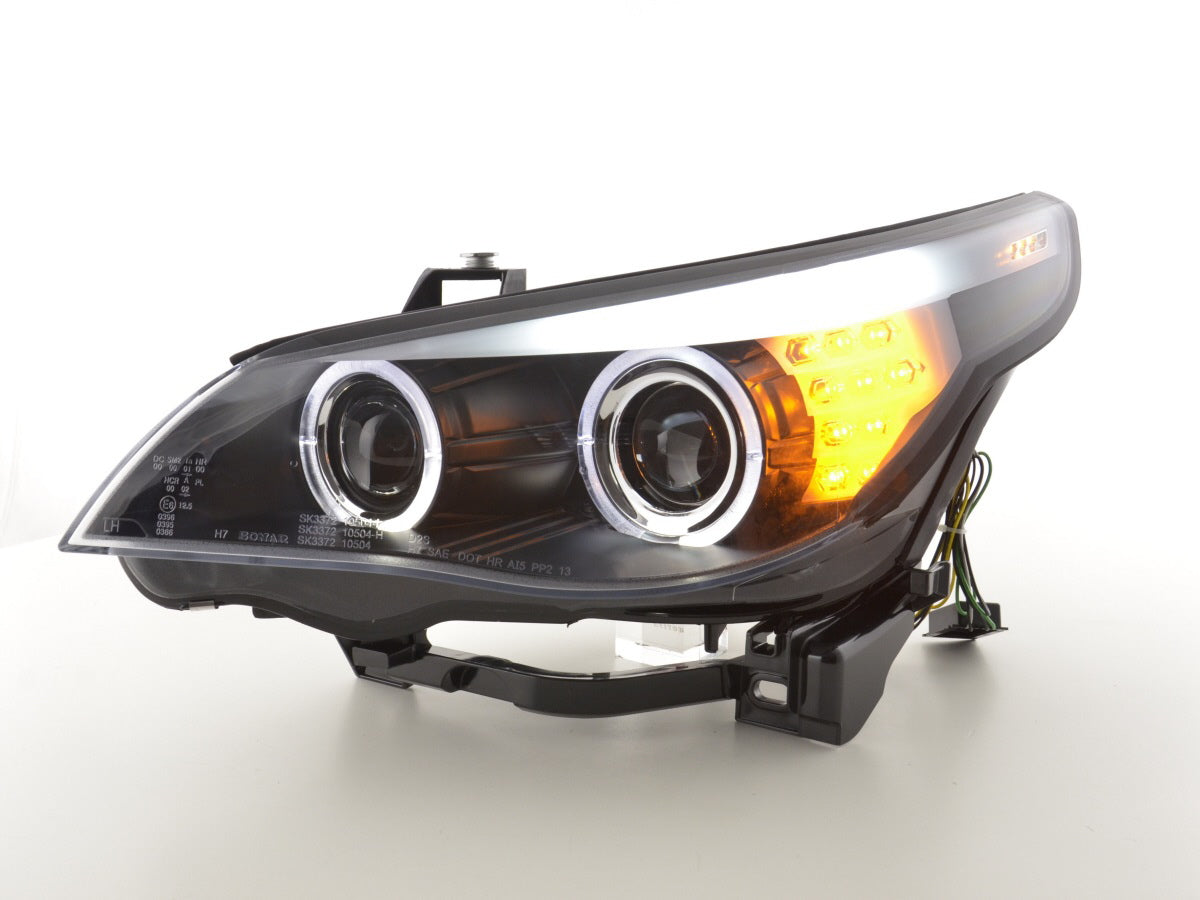 Faros delanteros delanteros Xenón Angel Eyes LED BMW Serie 5 E60 / E61 03-04 negros para volante a la derecha