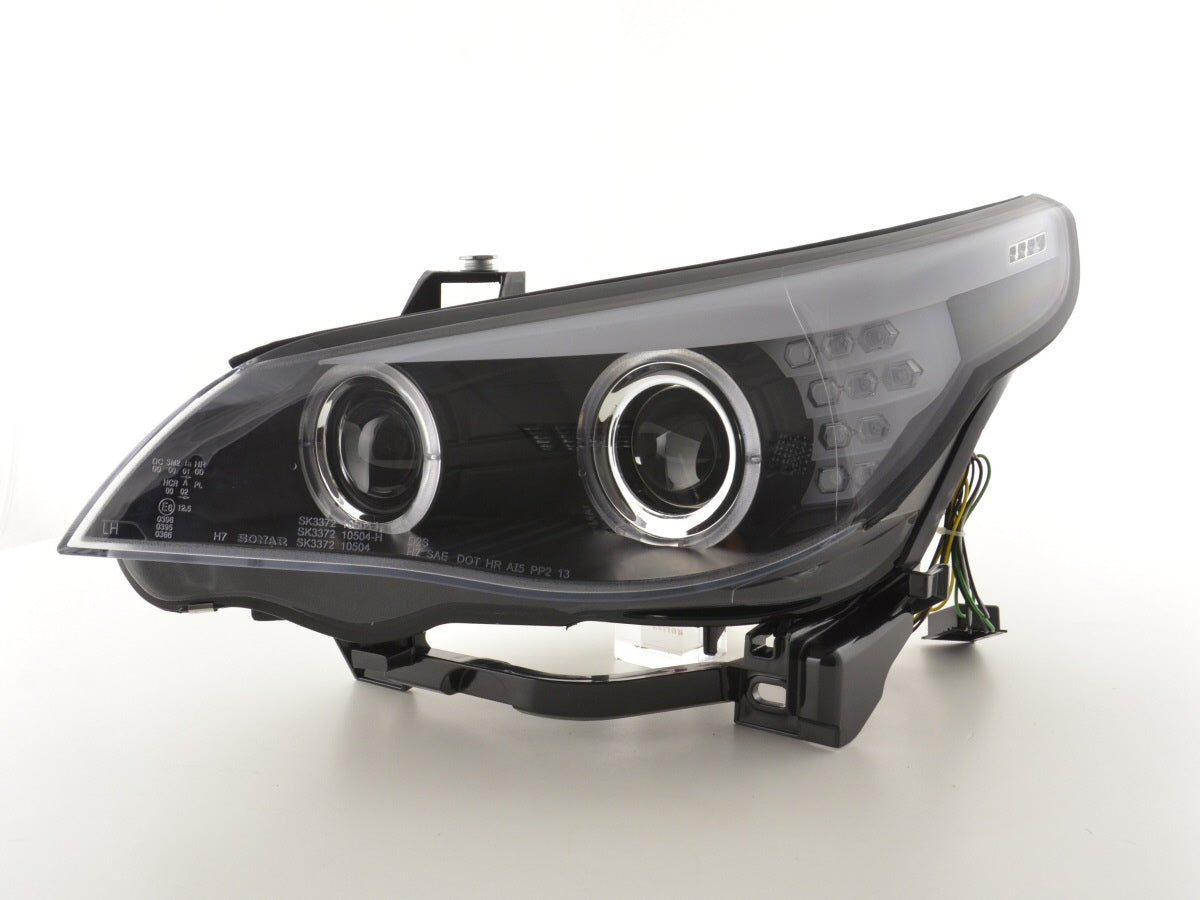 Faros delanteros delanteros Xenón Angel Eyes LED BMW Serie 5 E60 / E61 03-04 negros para volante a la derecha