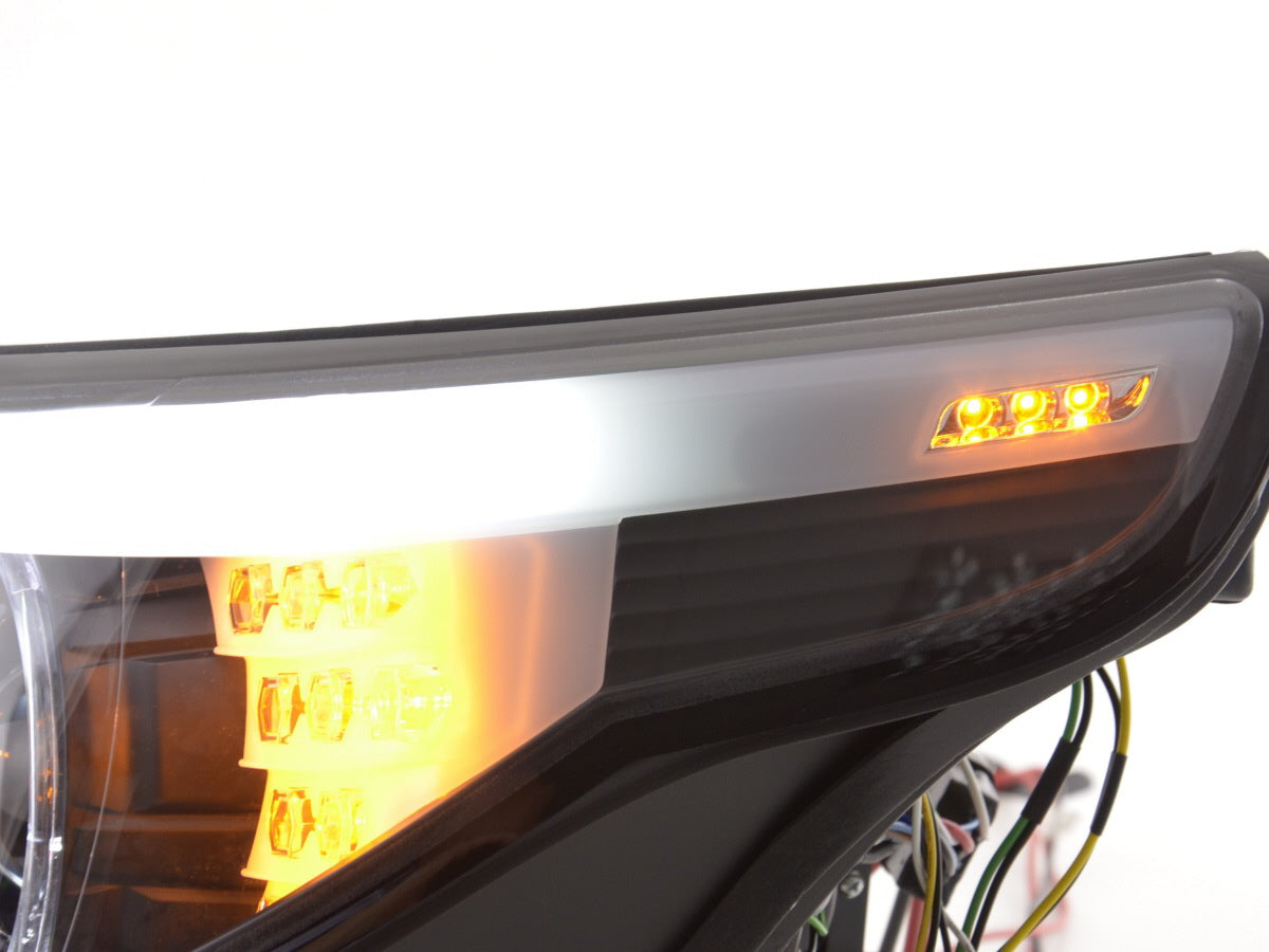 Faros delanteros delanteros Xenón Angel Eyes LED BMW Serie 5 E60 / E61 03-04 negros para volante a la derecha