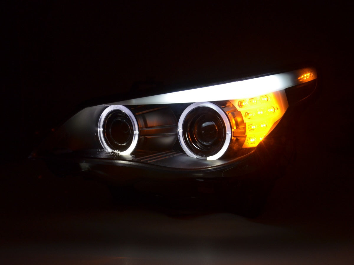 Faros delanteros xenón ojos de angel LED BMW Serie 5 E60 / E61 03-04 negro