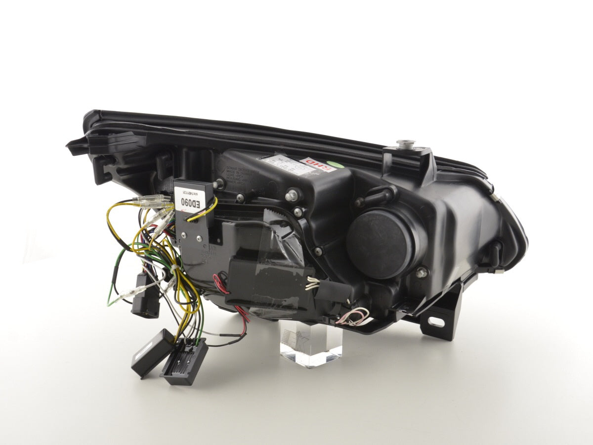 Faróis de xenônio CCFL angel eyes BMW Série 5 E60 / E61 05-08 pretos para volante à direita