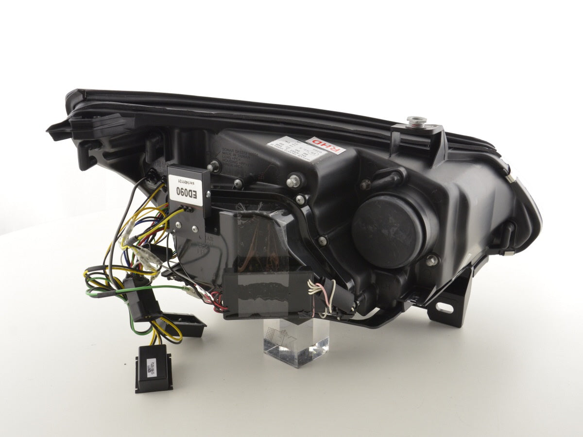 Faróis de xenônio olhos de anjo CCFL BMW Série 5 E60 / E61 03-04 cromados para volante à direita