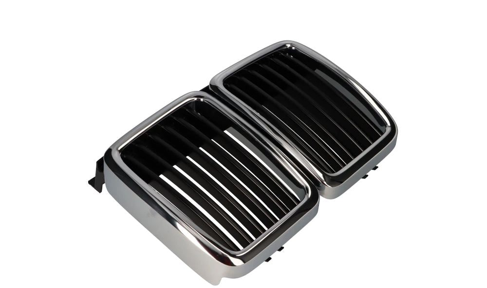 Rejilla central OEM 51131884350 para BMW E30. Original BMW.