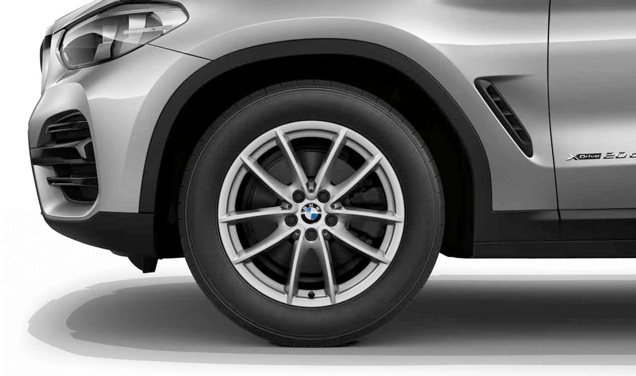 Juego de llantas y neumáticos de invierno V-Speiche 618 18" OEM 10026575B para BMW X3 G01,G01N y X4 G02,G02N. Incluye neumáticos Hankook Winter i*cept evo2. Original BMW.