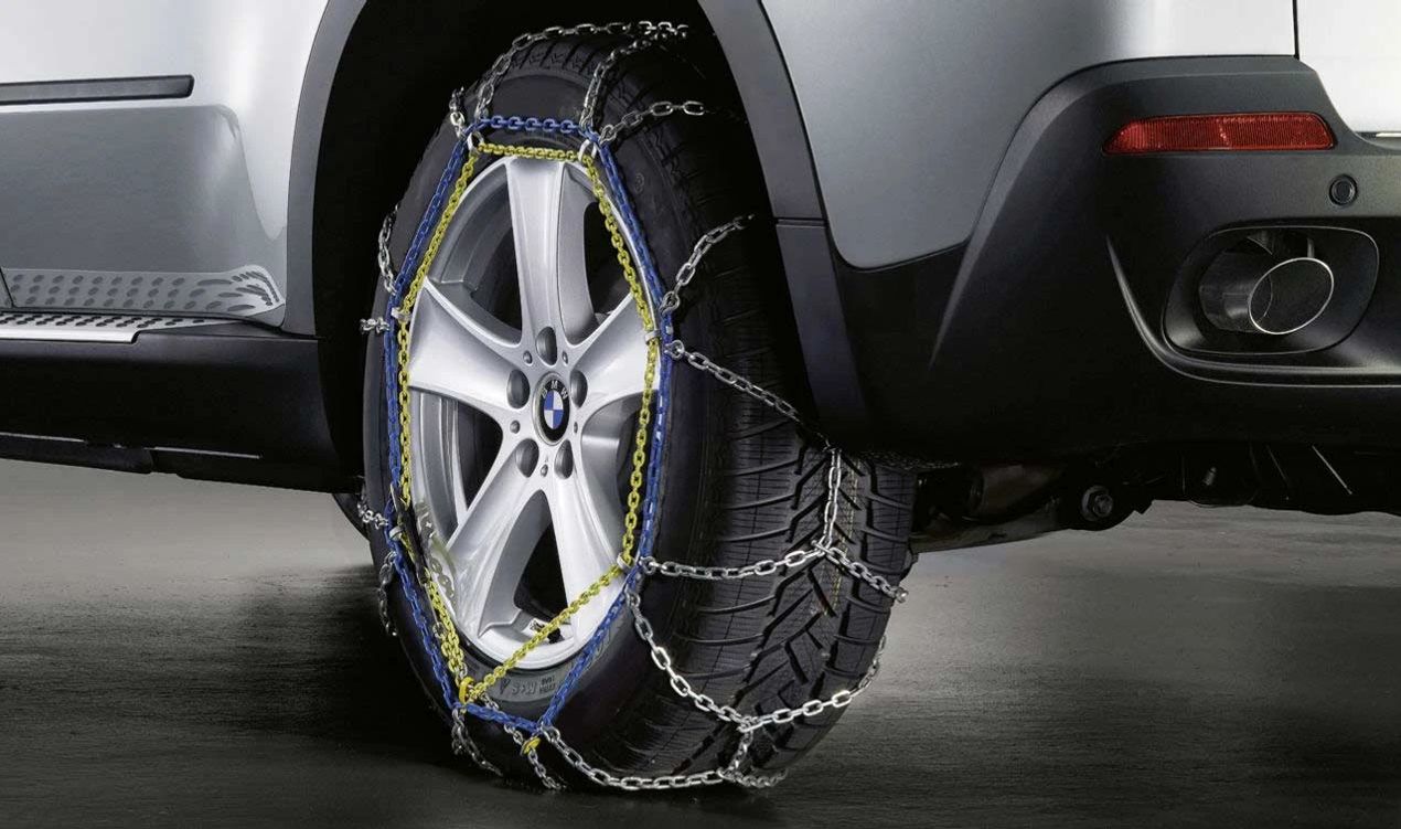 Cadenas de nieve Comfort OEM 36112407484 para BMW G90,G99,F85,G05 {5er, X5} con neumáticos 265/50 R19, 275/45 R20 y 285/40 R20. Alta tracción, fácil montaje. Original BMW.