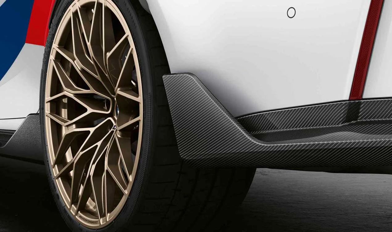 Ala trasera derecha M Performance de carbono OEM 51195A1B170 para BMW G80 M3, M3 CS, M3 Competition y M3 xDrive. Mejora estética deportiva. Compatible incluso sin paquete carbono. Original BMW.