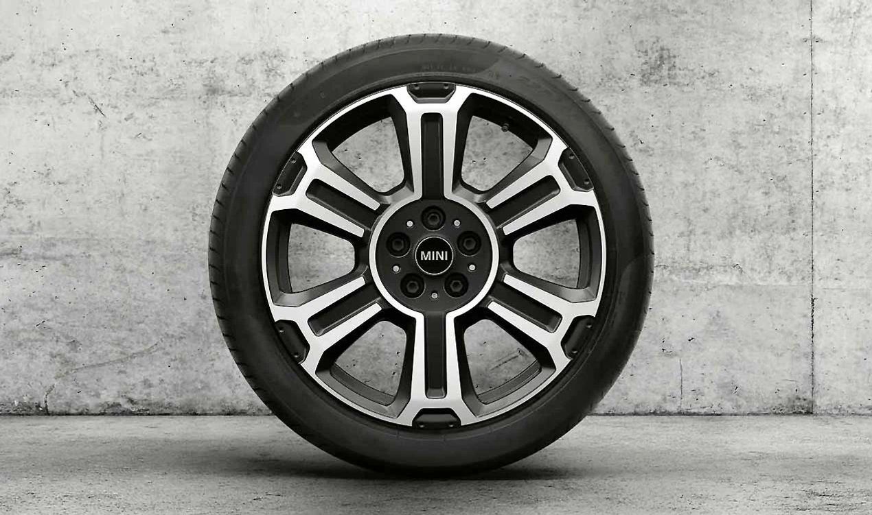 Llanta de aluminio Turnstyle Spoke 558 19" bicolor OEM 36106888989 para MINI Countryman F60, F60 LCI. Original MINI.