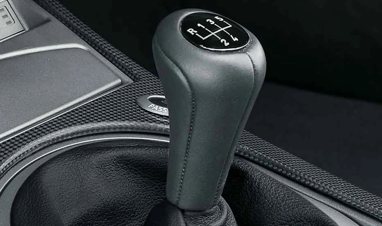 Pomo de cambio de marchas 5 velocidades en cuero OEM 25117500299 para BMW E30, E36, E46, E34, E39, E32, E38, X5 E53, Z4 E85. Original BMW.