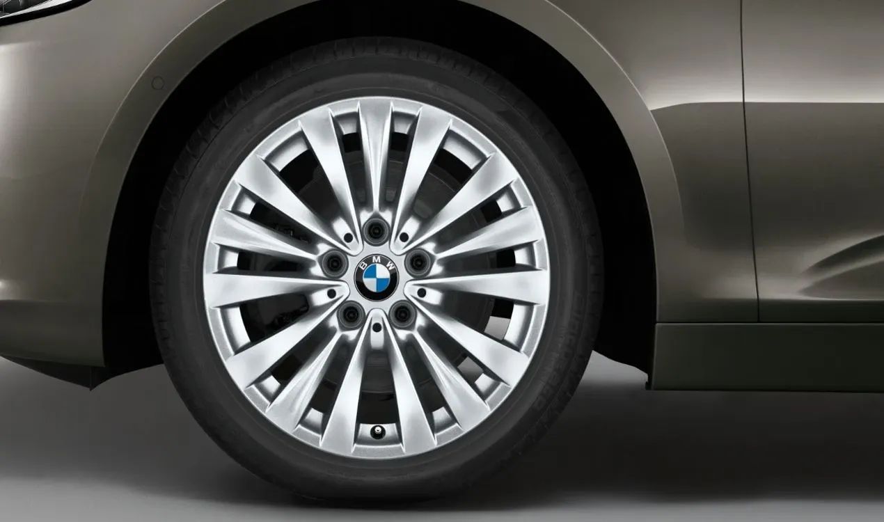 Llantas de aleación para BMW Serie 2 F45, F45N, F46, F46N (OEM 36116855084). Original BMW.