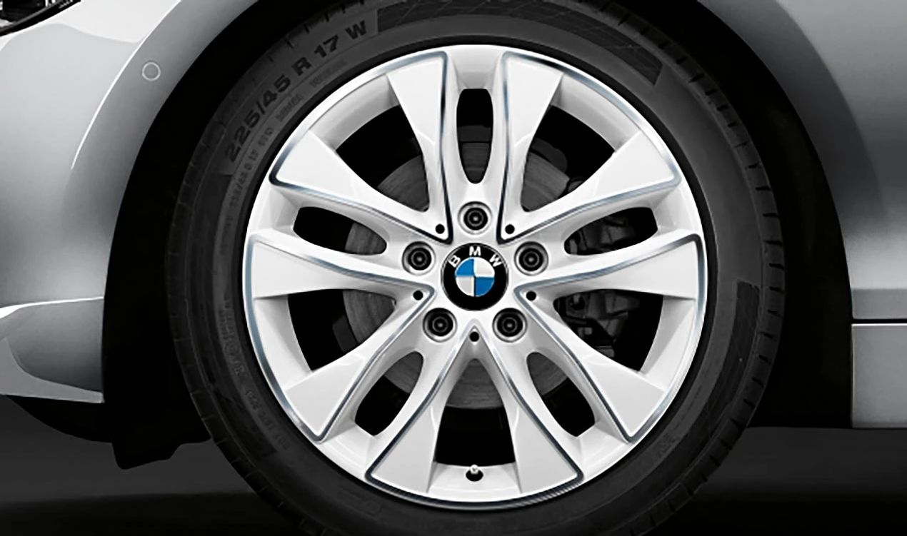 Llantas de aleación diseño V-Radio 412 OEM 36116850152 para BMW F20, F21, F22, F23. Color blanco alpino brillante bicolor. Original BMW.