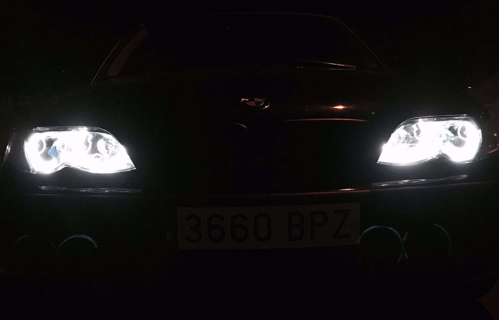 Angel Eyes Per BMW E46 - Anelli Luce CCFL Bianchi Ad Alta Luminosità, Per Modelli Coupe/Cabriolet E Sedan - Foto 7