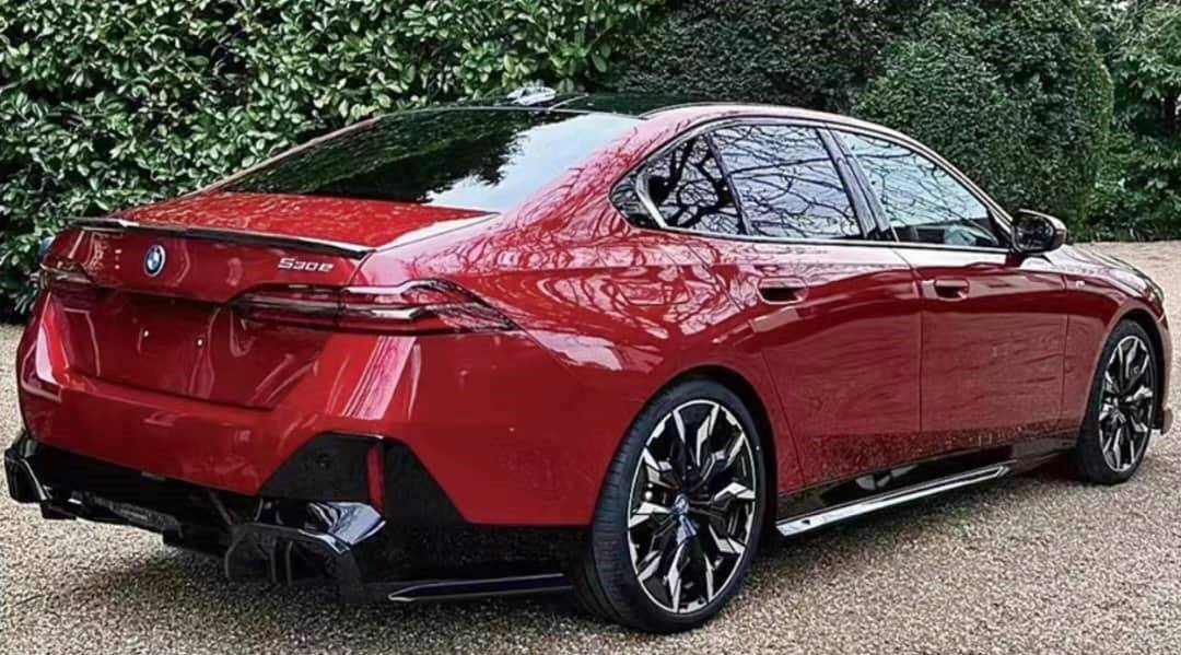 Kit de carrosserie BMW G60 M Black Black Reprange Look