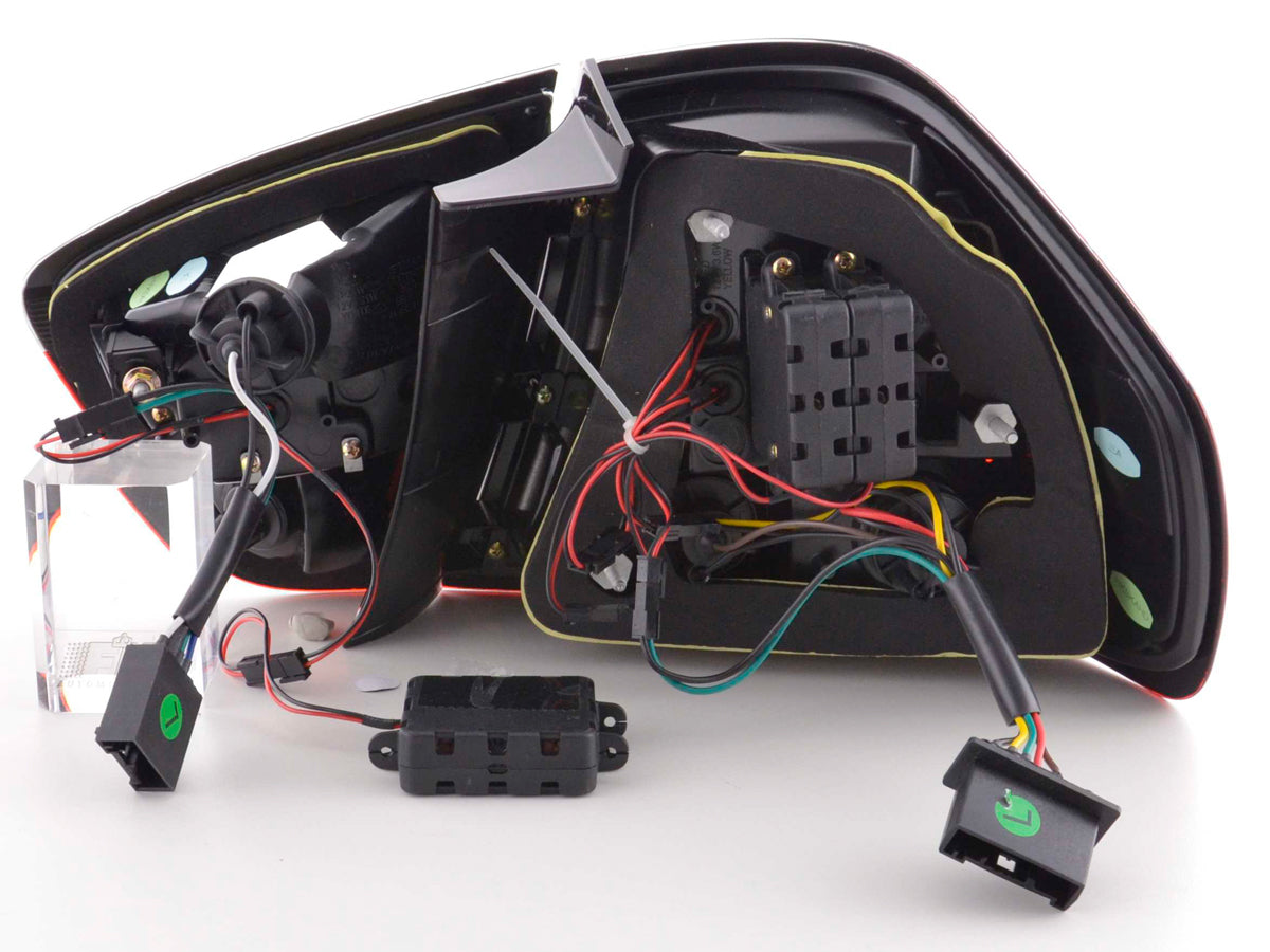 Feux arrière LED BMW Série 3 Berline E90 05-08 transparent/rouge