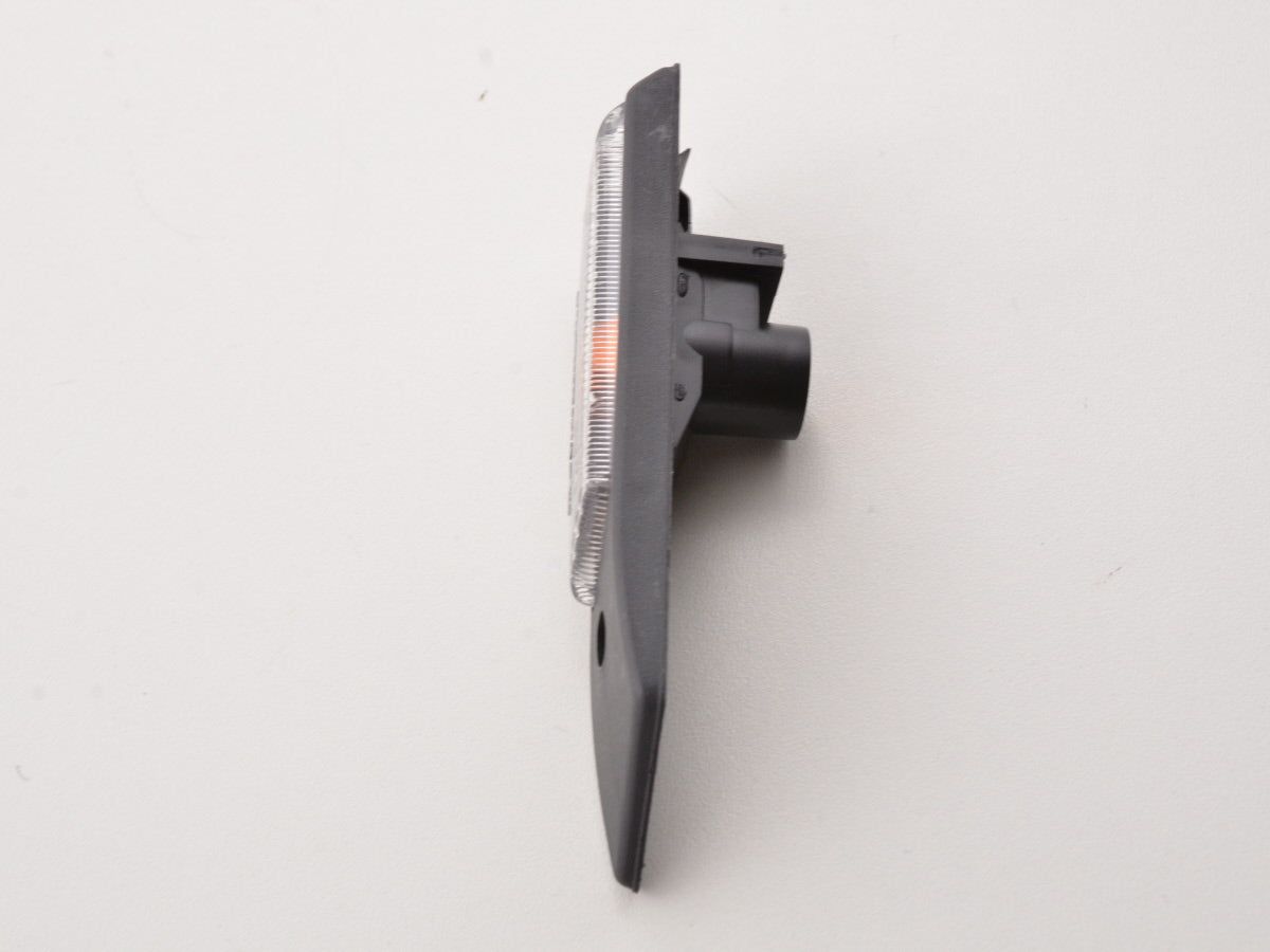 Intermitente lateral izquierdo BMW E32 / E34