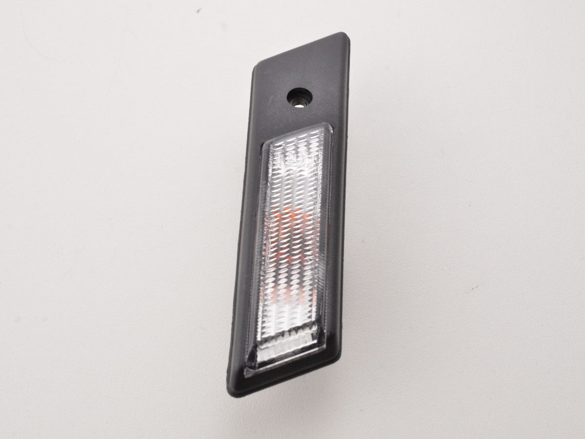 Intermitente lateral izquierdo BMW E32 / E34