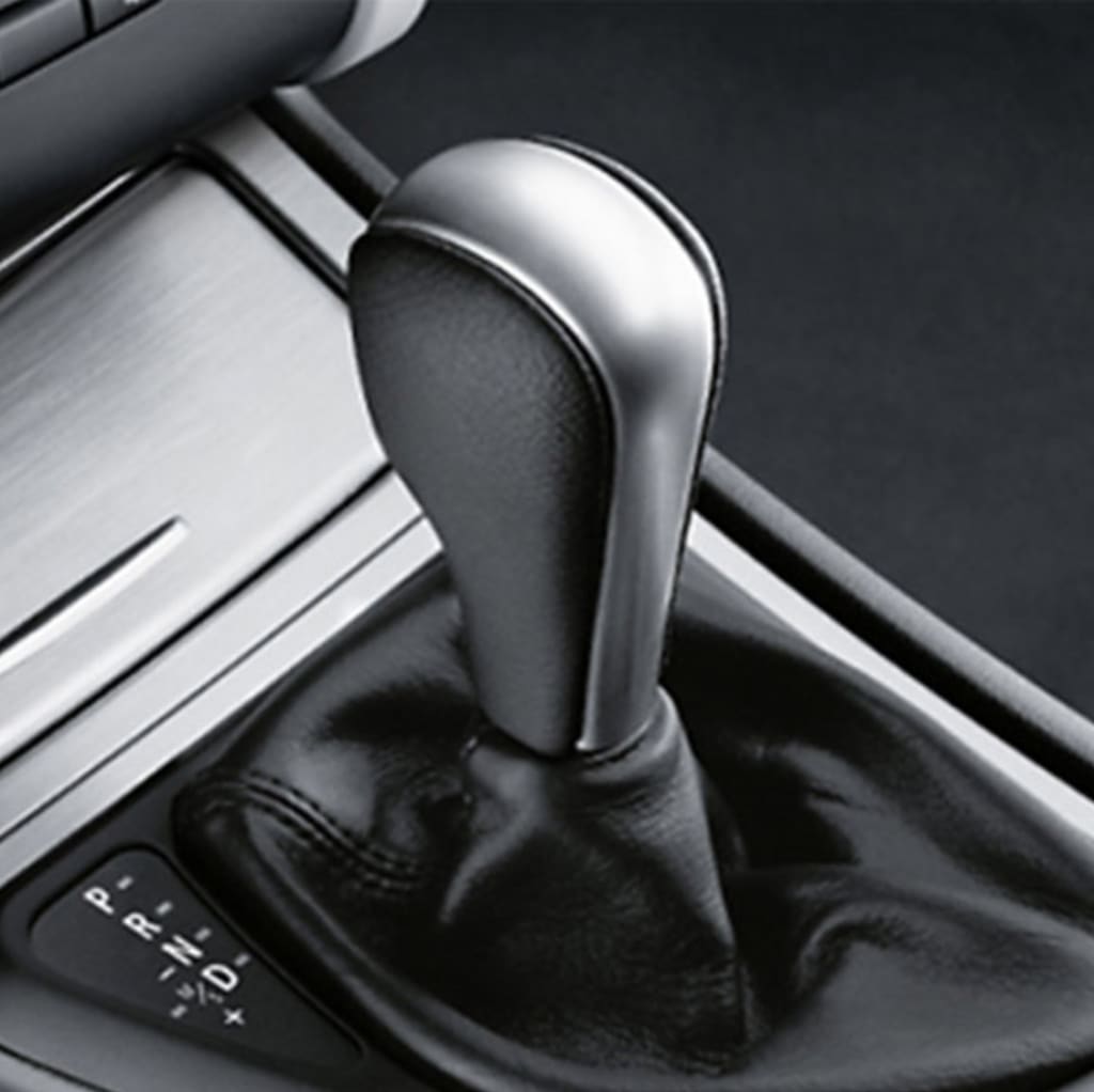  Pomo de palanca de cambios, palanca de cambios, cubierta de  freno de mano, cubierta de cuero para BMW Serie 3 E36 E46 (color : perilla  de engranajes de 6 velocidades) : Automotriz