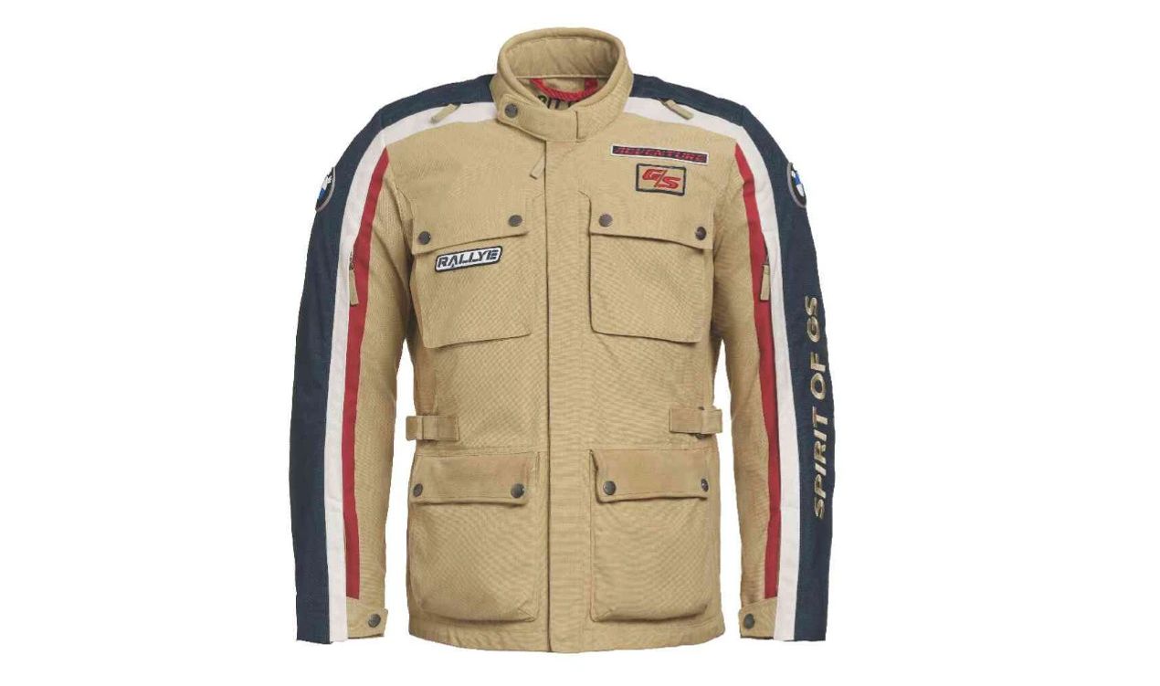 Chaqueta de moto GS Tatacoa OEM 76115B3D4C5 para BMW Motorrad. Compatible con todos los modelos BMW Motorrad. Ropa técnica original BMW para máxima protección y confort en tus rutas.