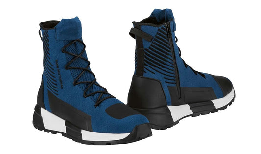 Zapatillas moto deportivas KnitLite OEM 76227913855 para BMW Motorrad {todos los modelos}. Transpirables, cómodas y resistentes al aceite y combustible. Con refuerzo en talón y zona cambio. Original BMW Motorrad.