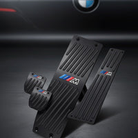 Pedali in alluminio nero con emblema /// m