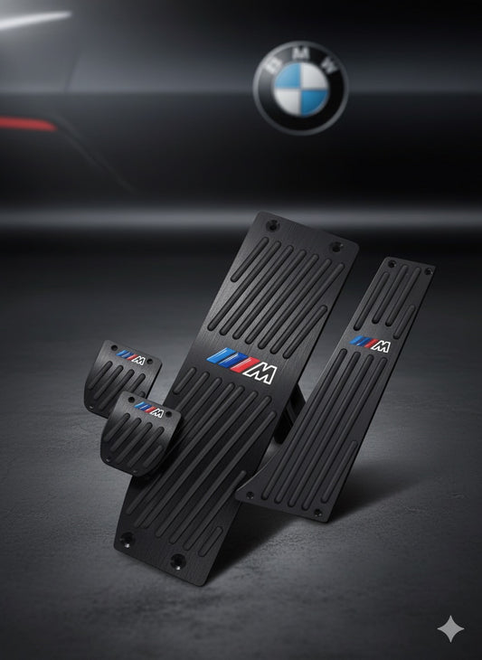Pedales de aluminio de color negro con emblema ///M