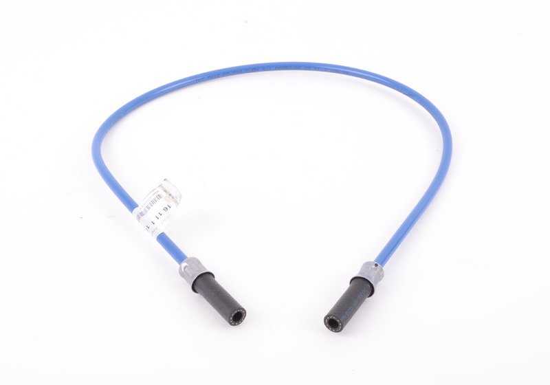 Tubo de ventilación OEM 16111183301 para BMW E39 520d DR71, DM71 y 520i DD11, DD12, DD21, DD22, DH11, DH12, DH21, DH22. Compatible con modelos fabricados entre 1996 y 2003. Repuesto original BMW.