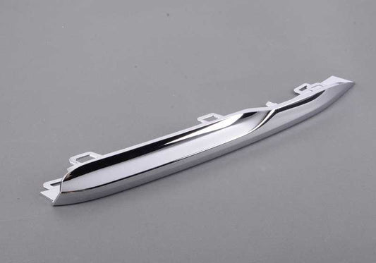 Moldura difusor de aire lado derecho OEM 51117396842 para BMW 3' F30 LCI, F31 LCI. Original BMW.