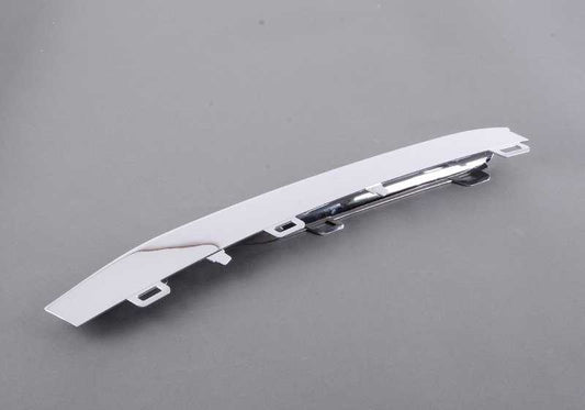 Moldura difusor de aire lado izquierdo OEM 51117396841 para BMW 3' F30 LCI, F31 LCI. Original BMW.