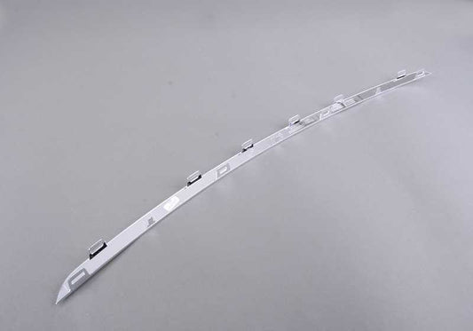 Modanatura centrale OEM 51117396833 per BMW F30, F31. BMW originale.