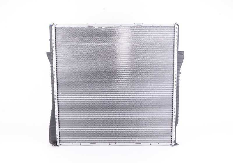 Radiador de refrigeración OEM 17101439101 para BMW X5 E53. Original BMW.