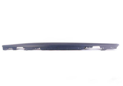 Moldura lateral derecha (imprimada) OEM 51778056818 para BMW F21, F22, F23. Original BMW.
