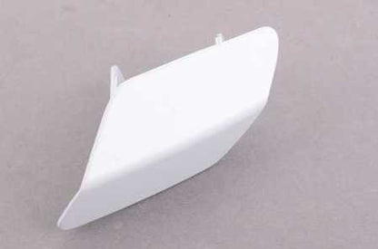 Adorno tobera de inyección imprimado izquierdo OEM 51118067969 para BMW 3' F30, F31, F80 M3... y más. Original BMW.