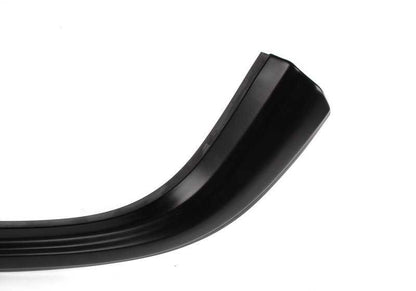 Tapa embellecedora izquierda OEM 51138208405 para BMW E38 725tds, 728i (todas las versiones). Color negro. Original BMW.