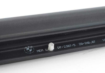 Junta de goma entrada puerta derecha OEM 51337221180 para BMW F12, F12N, F13, F13N. Original BMW.