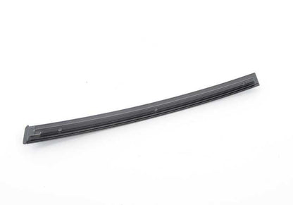 Embellecedor pilar C puerta trasera derecha OEM 51347119972 para BMW E91. Compatible con modelos 316d, 316i, 318d. Original BMW.