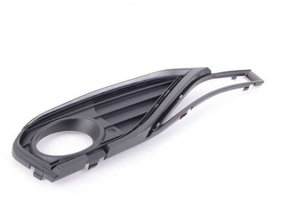 Grade dianteira esquerda parcialmente aberta OEM 51117294831 para BMW Série 4 (F32, F33, F36). BMW original.