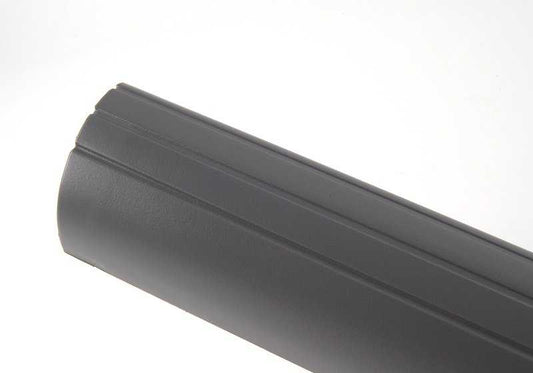 Embellecedor de estribera trasera derecha gris OEM 51478204012 para BMW E39 520d, 520i (todos los modelos compatibles indicados). Pieza original BMW.