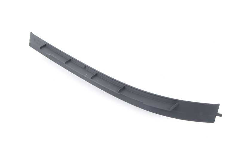 Tapa embellecedora derecha OEM 51447028602 para BMW E46. Repuesto original BMW.