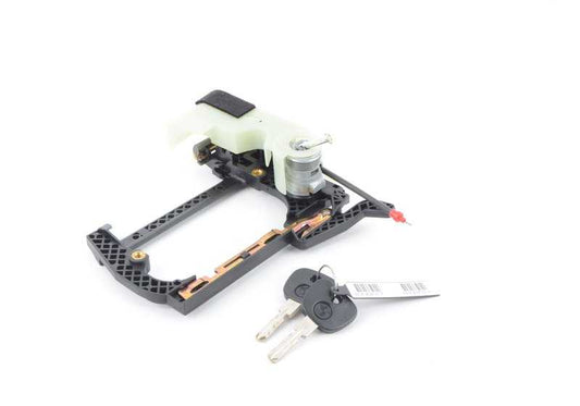 Cerradura con llave derecha OEM 51218245354 para BMW E39 {520d, 520i}. Original BMW.
