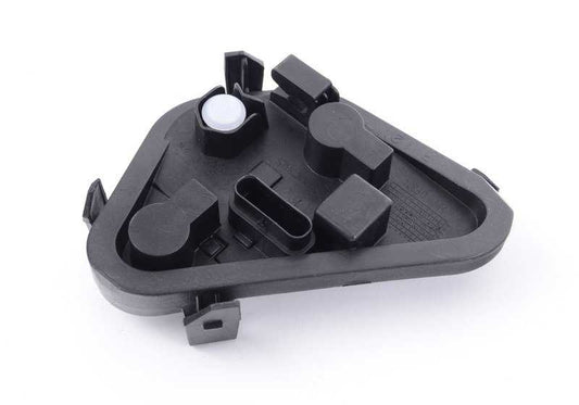 Porta lámparas trasero para piloto lateral derecho. OEM 63217313044 para BMW F30, F35, F80. Original BMW.
