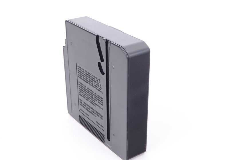 Revista de CD para BMW Série 1 E81, E82, E87, E87N, E88, Série 3 E46, E90, E90N, E91, E91N, E92, E92N, E93, E93N, Série 5 E39, Série 7 E65, E66, X1 E84, X3 E83, E83N, X5 E53, Z4 E85, E86, Z8 E52, MINI R50, R52, R53 (OEM 65128364931). BMW original