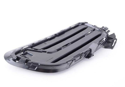 Rejilla lateral derecha OEM 51117347946 para BMW F25 (X3). Original BMW.