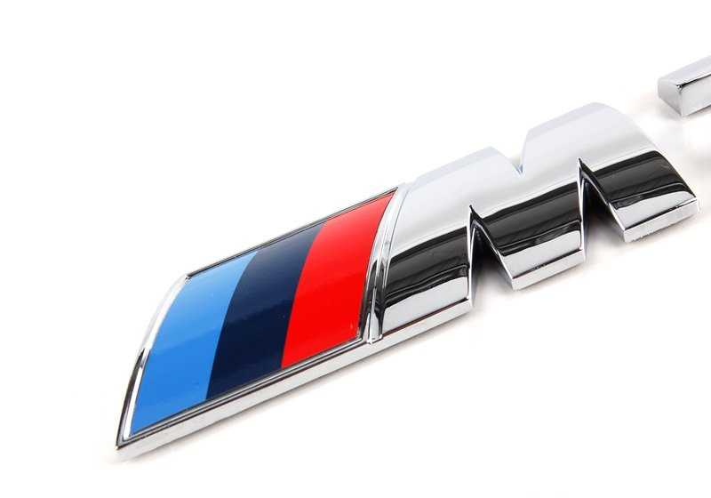 Emblema adesivo M3 OEM 51148041901 para BMW E90, E90N, E92, E92N, E93, E93N. A peça BMW original, ideal para renovar ou substituir o logotipo M do seu veículo por esportes e acabamento autêntico.