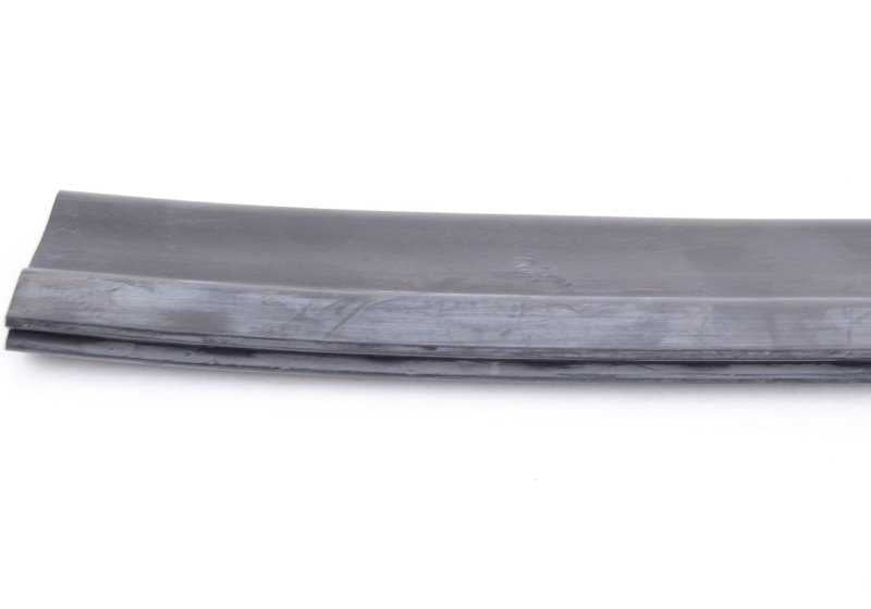 Scheda di tenuta OEM 51718135930 per BMW E36. BMW originale.