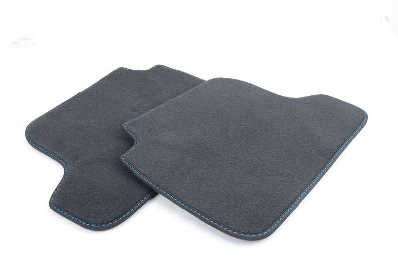 Juego de alfombrillas de velours OEM 51478069167 para BMW F87 (M2). Original BMW.