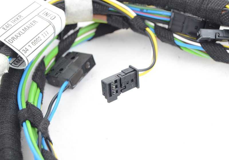 Heating/air conditioning device wiring for BMW E46, E83, E83N (OEM 61126910086). Original BMW
